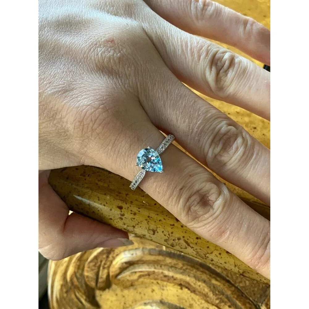 Natural Sky Blue Topaz Sterling Silver Ring Size 8.75